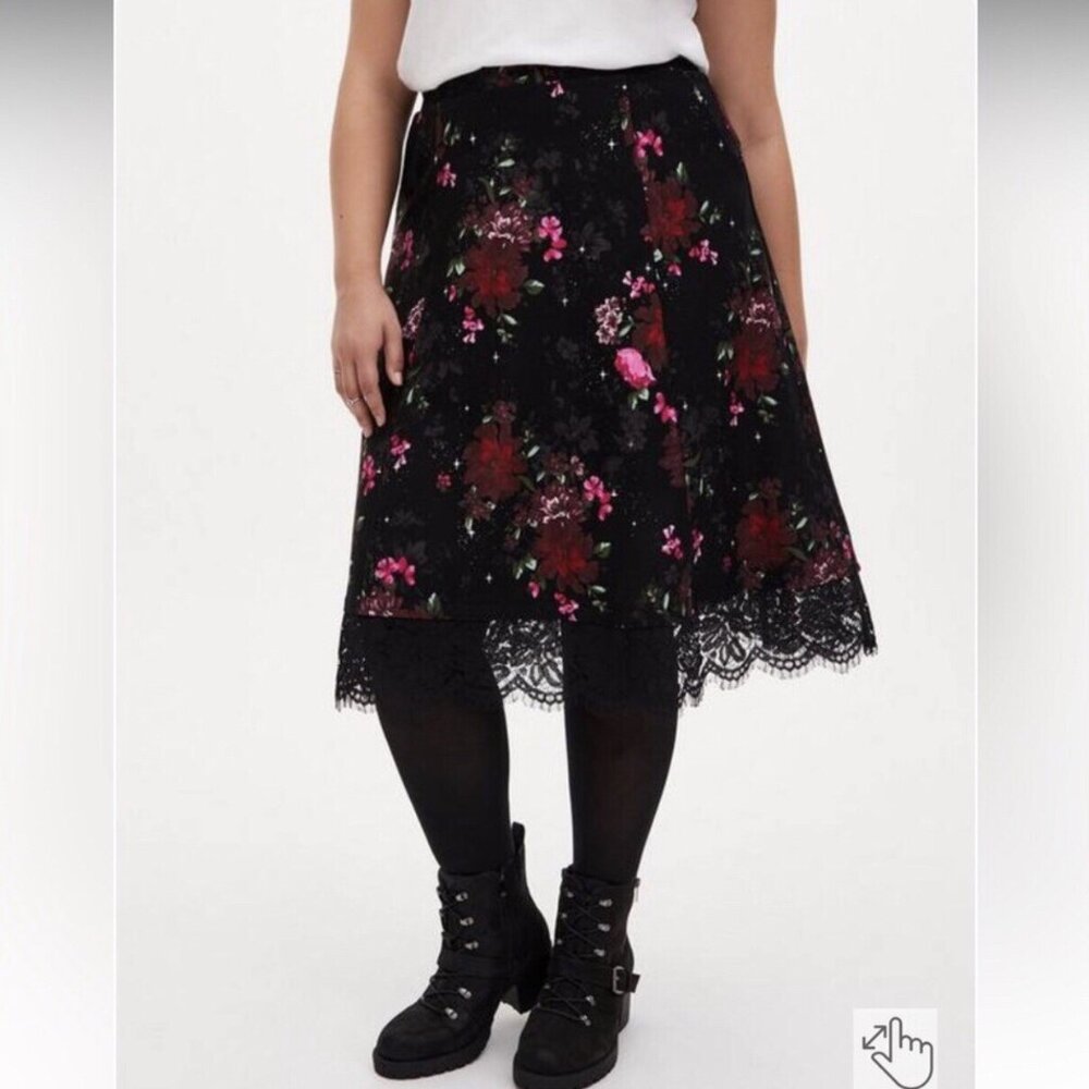 Torrid Ponte Midi Skirt Lace Trim Black Floral Size 0 Dark Cottage Fairy Grunge